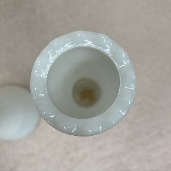 Vintage Milk Glass Flower Bud Vase Set of 2-White-Retro-Cottagecore-Grannycore - Picture 5 of 13